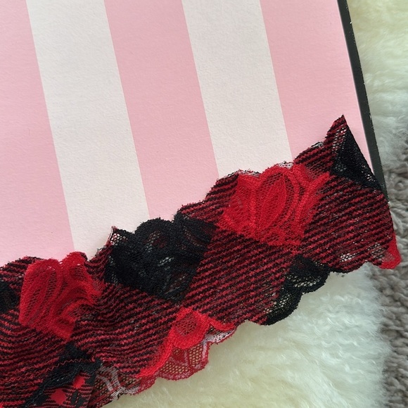 Pink Victoria’s Secret panties - Picture 2 of 11